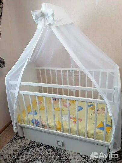 Кровать с балдахином