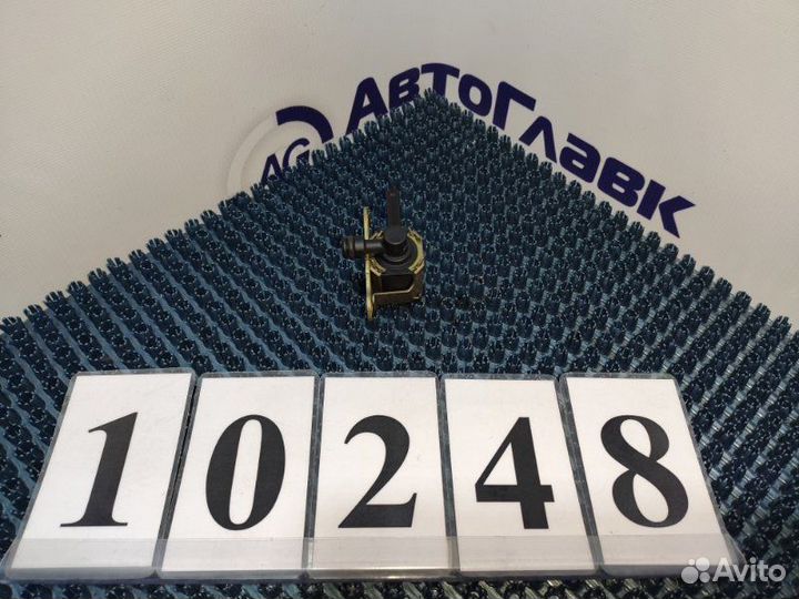 Клапан вакуумный Nissan Lafesta