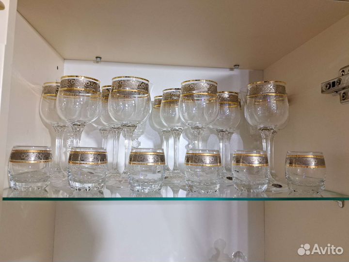 Бокалы и рюмки