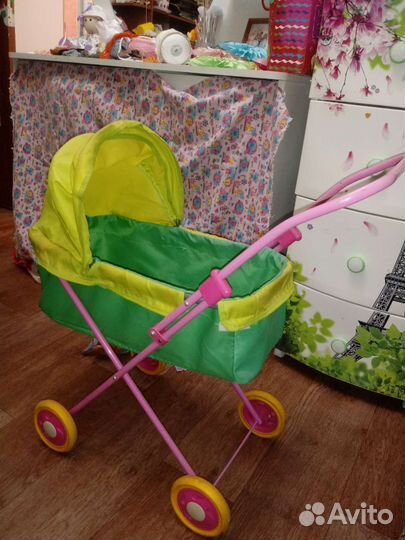 Коляска кукольная