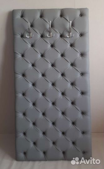 Вешалка в прихожую Капитоне