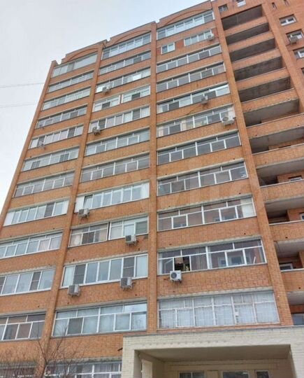2-к. квартира, 47 м², 1/12 эт.