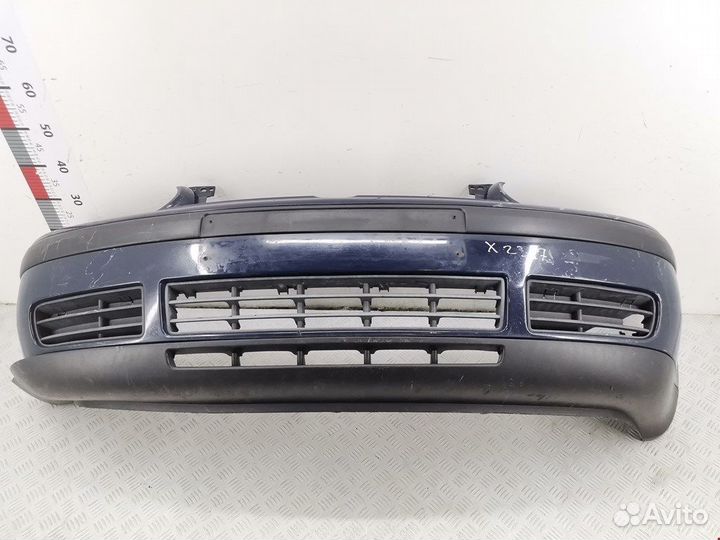 Бампер передний для Volkswagen Golf 4 1J0807217C