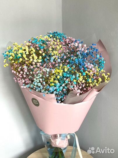 Букет цветной гипсофилы