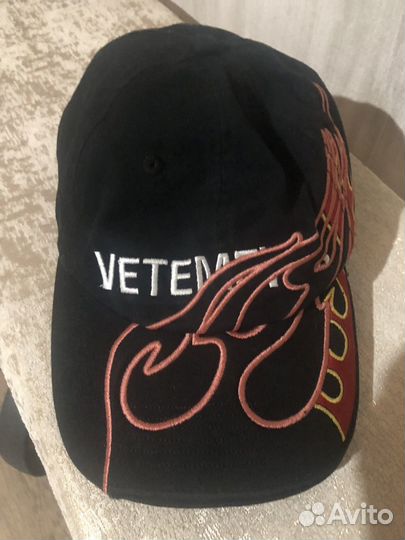 Кепка vetements flame