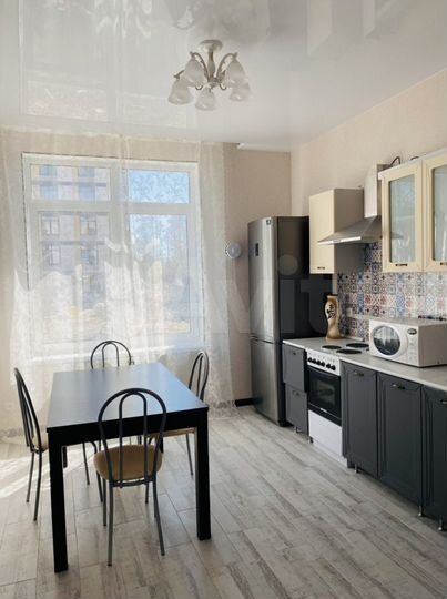 2-к. квартира, 60 м², 2/5 эт.