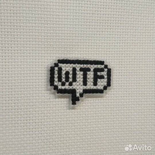 Значок (брелок) -вышивка по аниме/играм