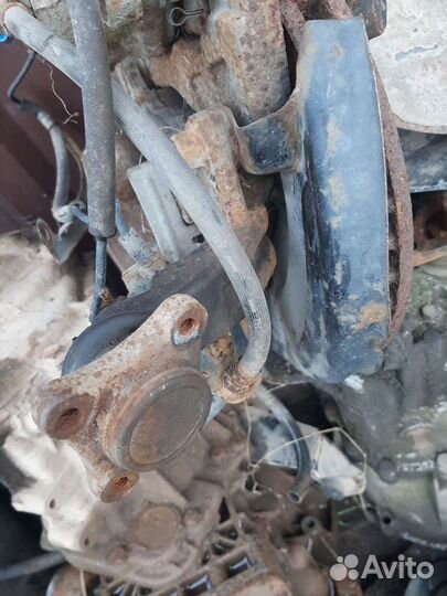 Кулак поворотный Mitsubishi Pajero Спорт 2