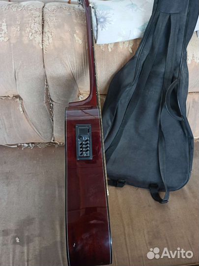 Акустическая гитара бу