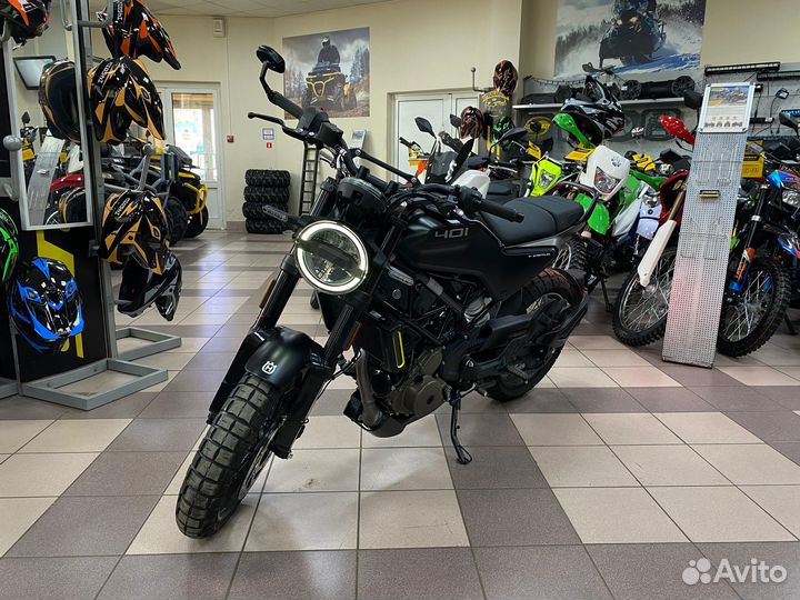 Мотоцикл Husqvarna svartpilen 401