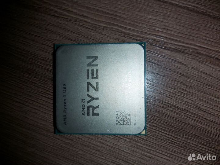 Процессор Ryzen 3 1200+кулер