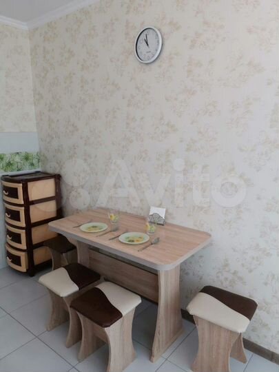 2-к. квартира, 52 м², 3/9 эт.