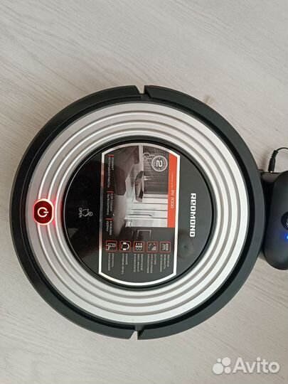 Робот-Пылесос Redmond RV-R300