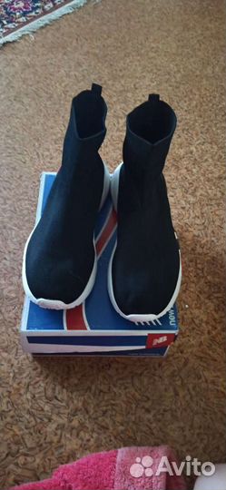 Кроссовки мужские новые 45 р