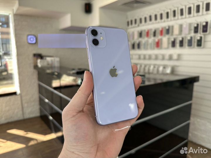 iPhone 11, 64 ГБ