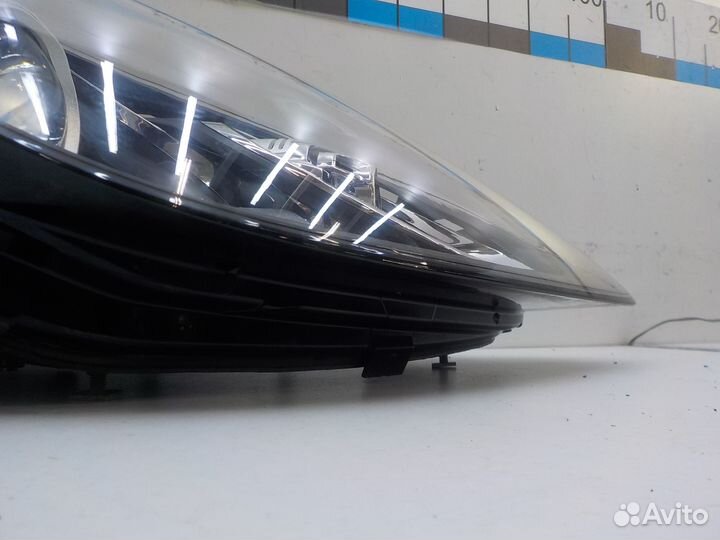 Фара правая Porsche Cayman