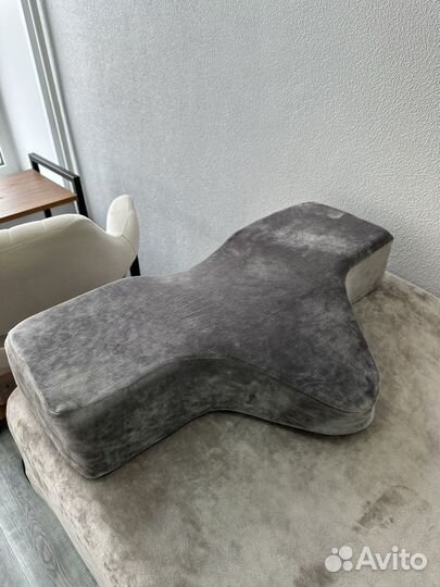 Анатомическая кушетка для наращивания ресниц