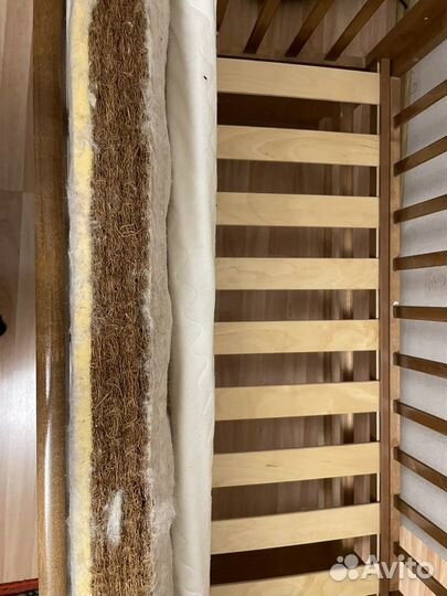 Кроватка детская от рожд. до 5 лет с маятником