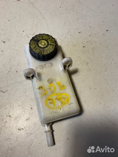 Бачок тормозной жидкости Peugeot 308 EP6