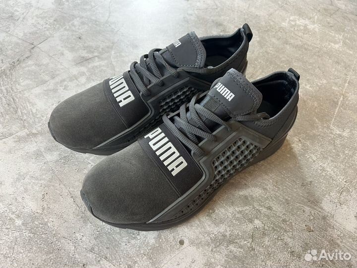 Кроссовки мужские новые 42