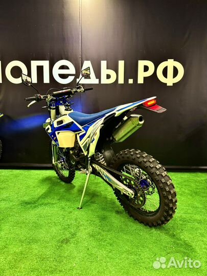 Мотоцикл Regulmoto Legend 300 как новый