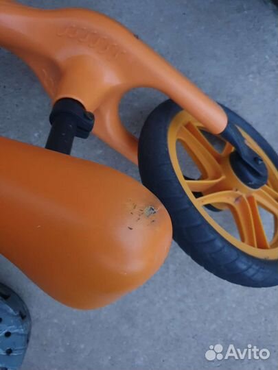 Беговел lionelo