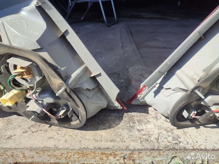 Фары задние corolla axio дорестайл