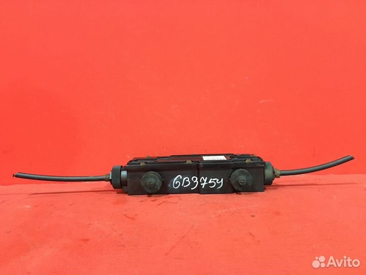 Моторчик стояночного тормоза Land Rover Discovery