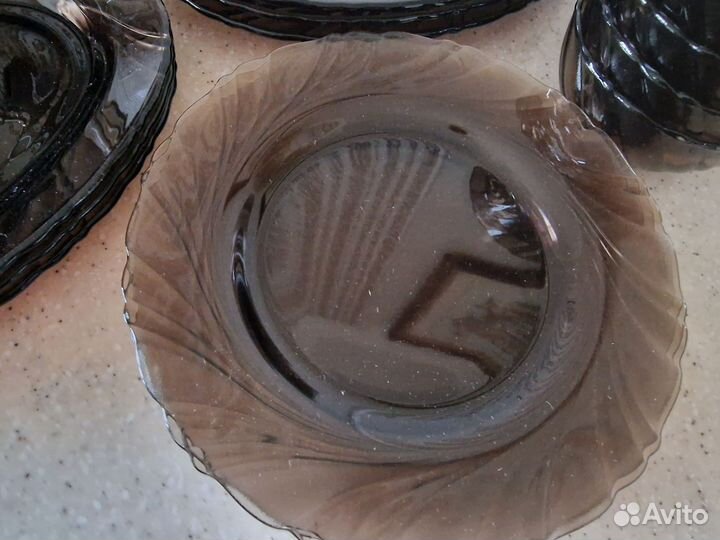 Посуда для сервировки стола