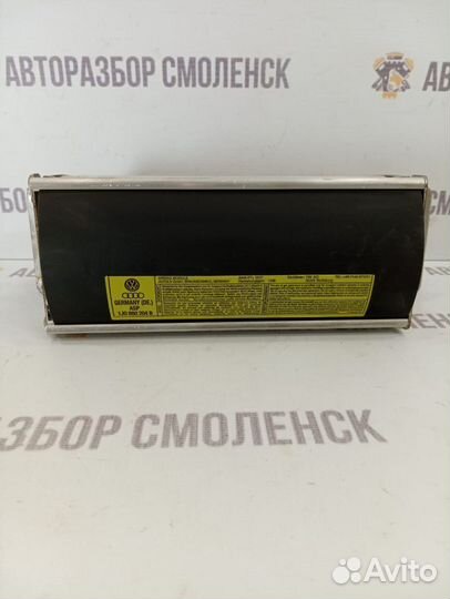 Подушка безопасности пассажира VW Golf 4