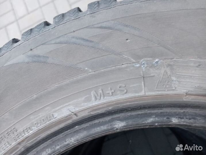 Toyo 310 225/65 R17 102Q