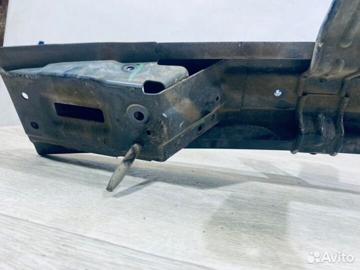 Усилитель бампера задний Hyundai Solaris седан 1.6