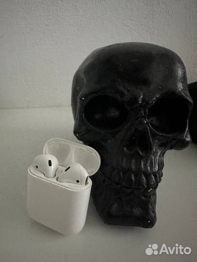 AirPods (1-го поколения)