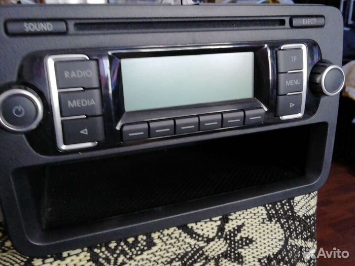 VW Touran(Polo) 2012, автомагнитола штатная