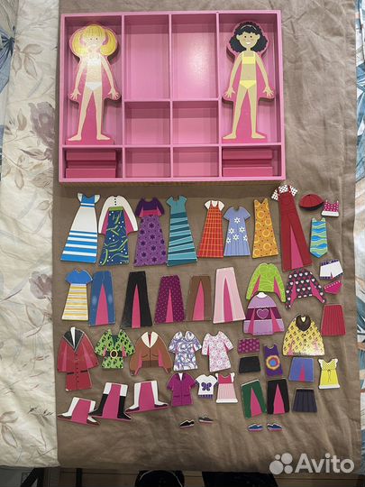 Кукла с одеждой на магнитах