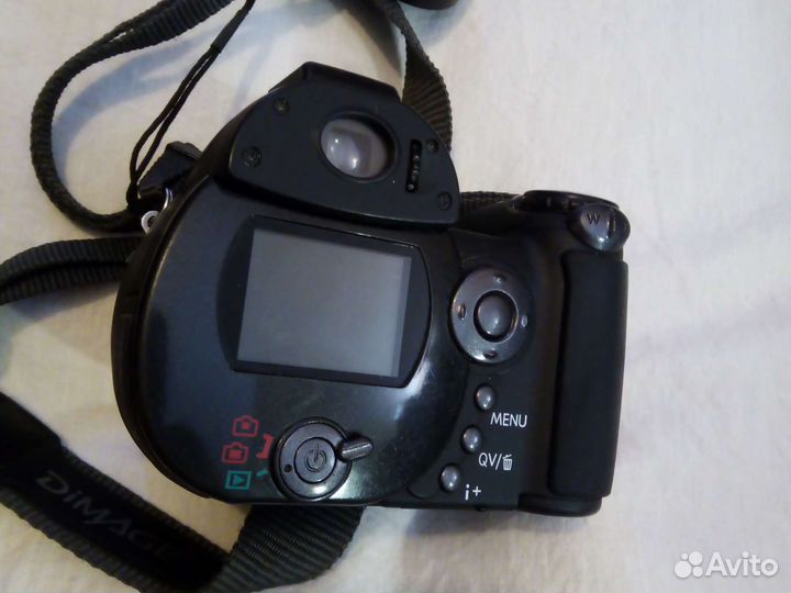 Компактный фотоаппарат Konica Minolta Z3