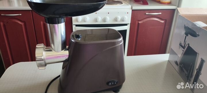 Мясорубка электрическая