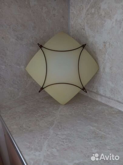 Светильник потолочный