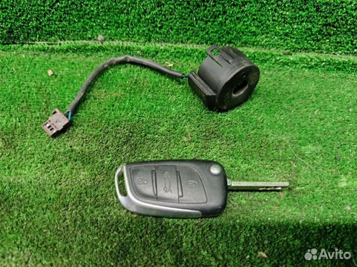 Ключ зажигания Citroen C4 седан 1.6 116Л.С 2013