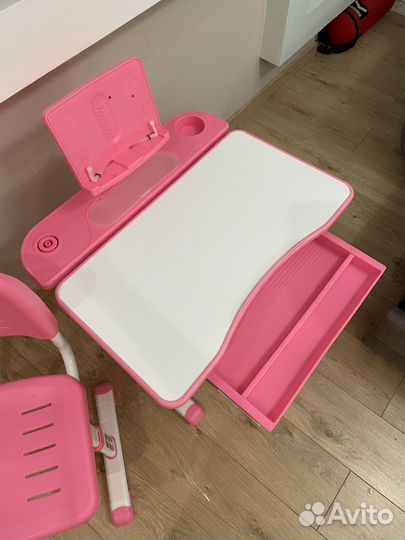 Детский стол и стул