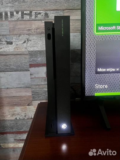 Xbox One X project scorpio 1tb