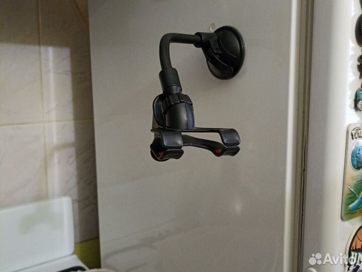 Держатель для телефона автомобильный