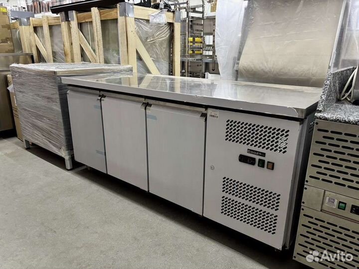 Стол холодильный Cooleq GN3100TN без борта