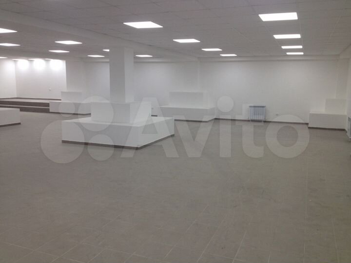 Помещение свободного назначения, 300 м²