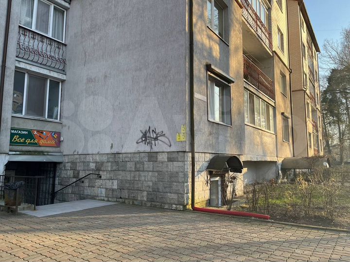 Продам торговое помещение, 210.7 м²