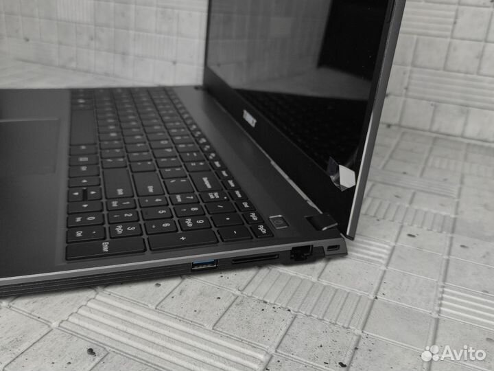 Ноутбук i7-10510U игровой, мощный, новый KUU