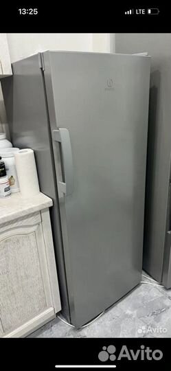 Холодильник indesit