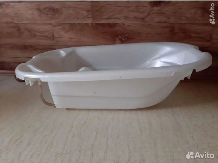 Ванночка для купания с горкой