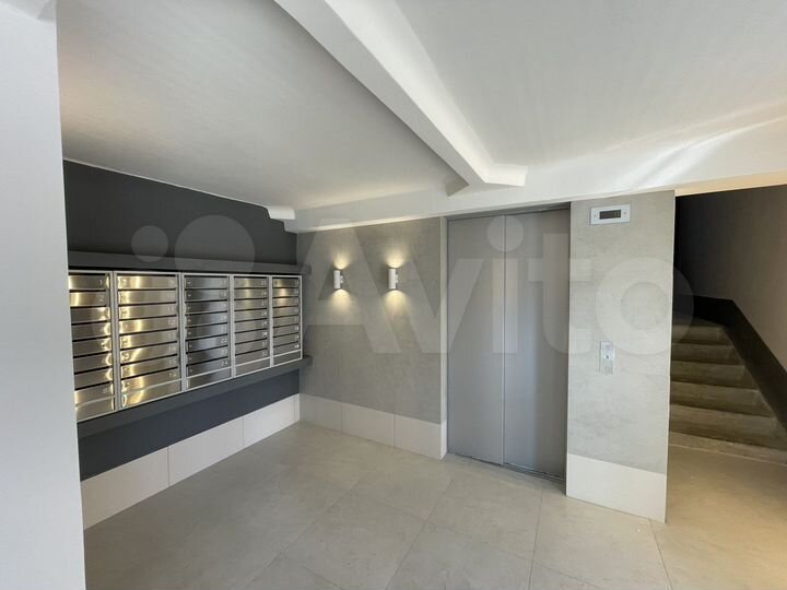 4-к. квартира, 72 м², 8/10 эт.