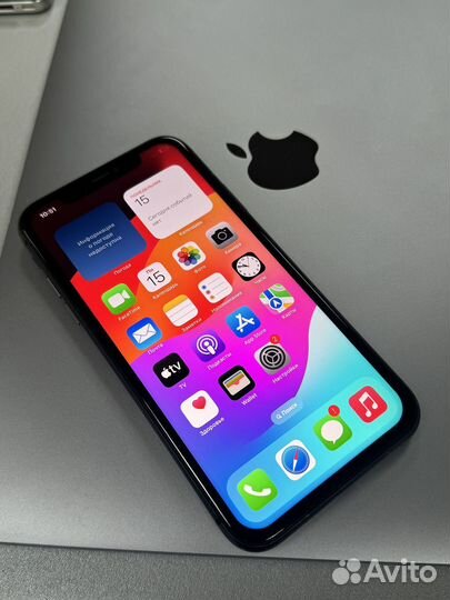iPhone 11, 64 ГБ
